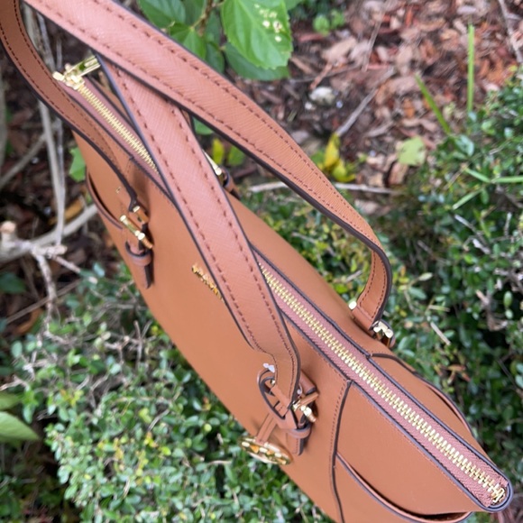 MICHAEL KORS CHARLOTTE LG TOP ZIP TOTE LUGGAGE - Picture 11 of 16